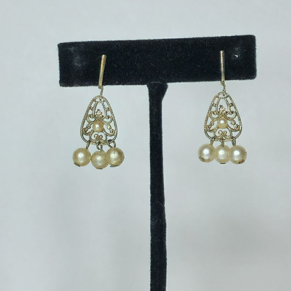 Vintage fillagree gold pearl dangle earrings